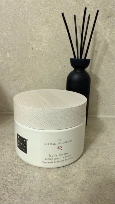 Rituals - maslo do ciala Sakura