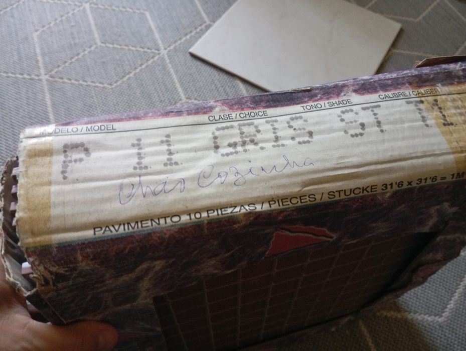 Revestimento cerâmico de pavimento