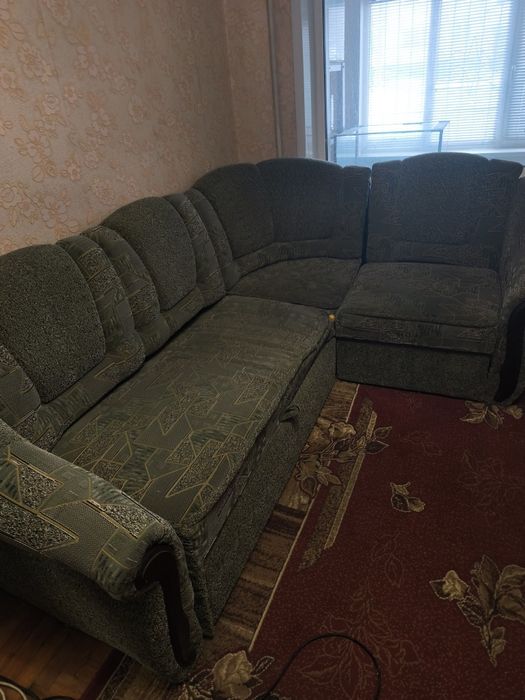 Продам угловой диван