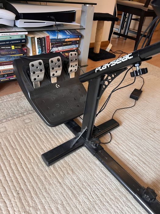 Logitech G923 + Playseat com caixas originais
