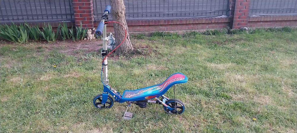 Hulajnoga Space Scooter x580