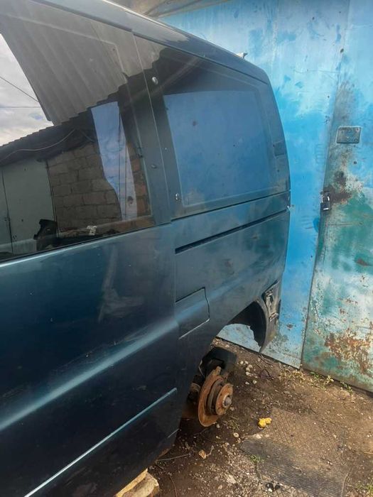 Частини кузова/чверть/крило/арка Мерседес Віто 638