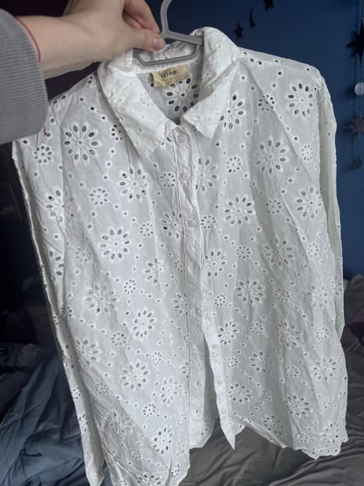 Bawelniana biala koszula z haftem angielskim ochnik