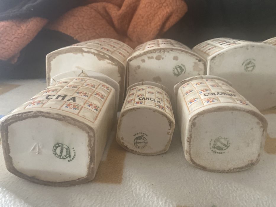 Loiça Sacavem antiga ,coleção,raridade ,bom estado geral