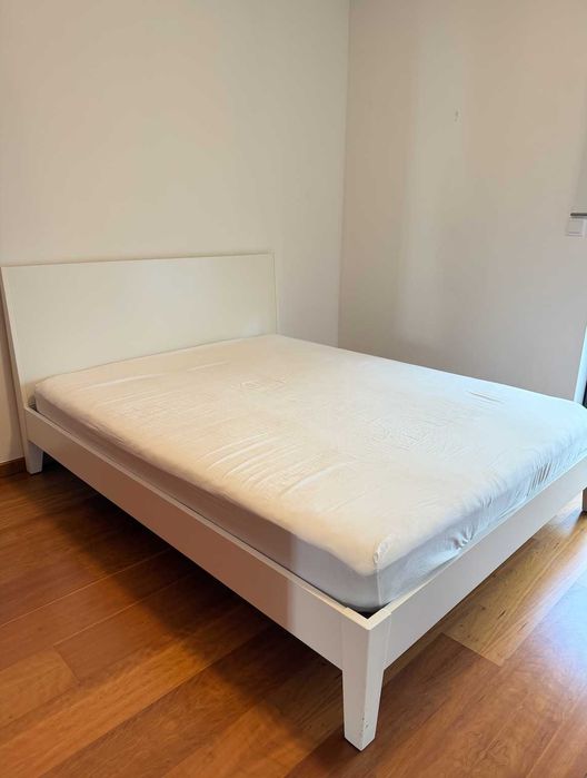 Cama Ikea bom estado com colchão