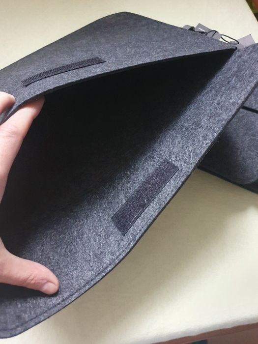 Szare Etui, teczka na notebook, tablet z filcu+ saszetka na akcesoria
