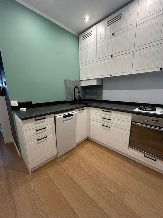 Na sprzedaż 48 m² – po generalnym remoncie, gotowe do zamieszkania. Oferta sprzedaży aktualna do lipca – póżniej planowany wynajem długoterminowy