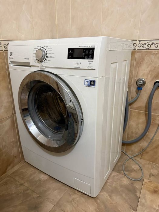 Пральна машина ELECTROLUX