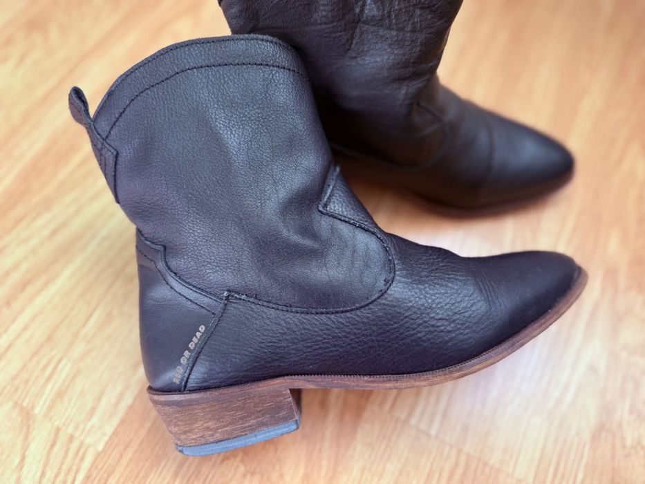 Ботинки у стилі казаки