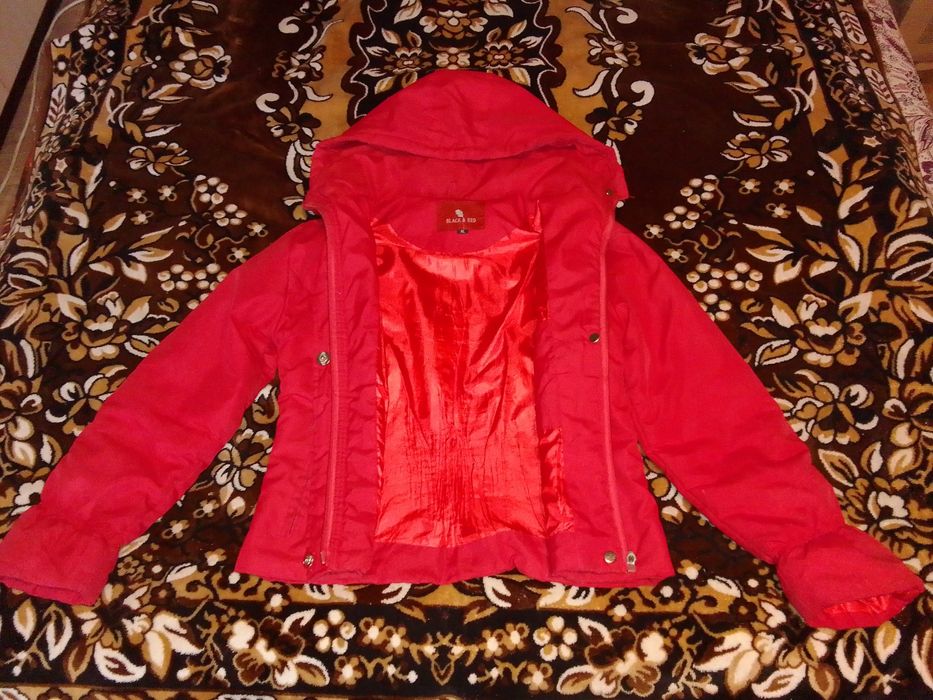 Куртка дитяча на дівчинку безкоштовно.