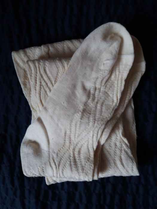 Панчохи прості білі.