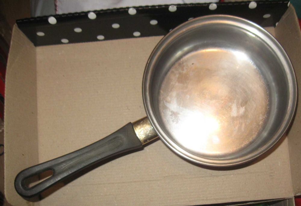 ковш з нержавіючої сталі марки Germania із капсульним дном. 1,5літр.