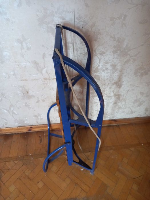 Санки со спинкой