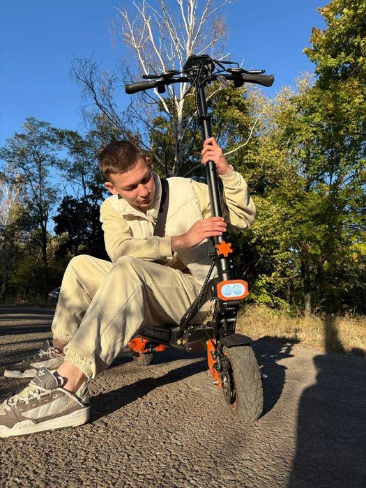 НОВИНКА! Електросамокат GIANT Blade GT Pro Sport  1600W 18Ah 2026 Чорний