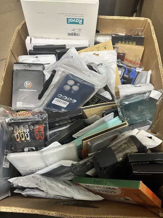 Box akcesoria gsm iphone , samsung , xiaomi