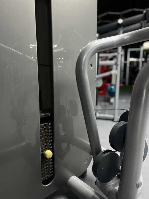 Low Row Technogym447378303211939843