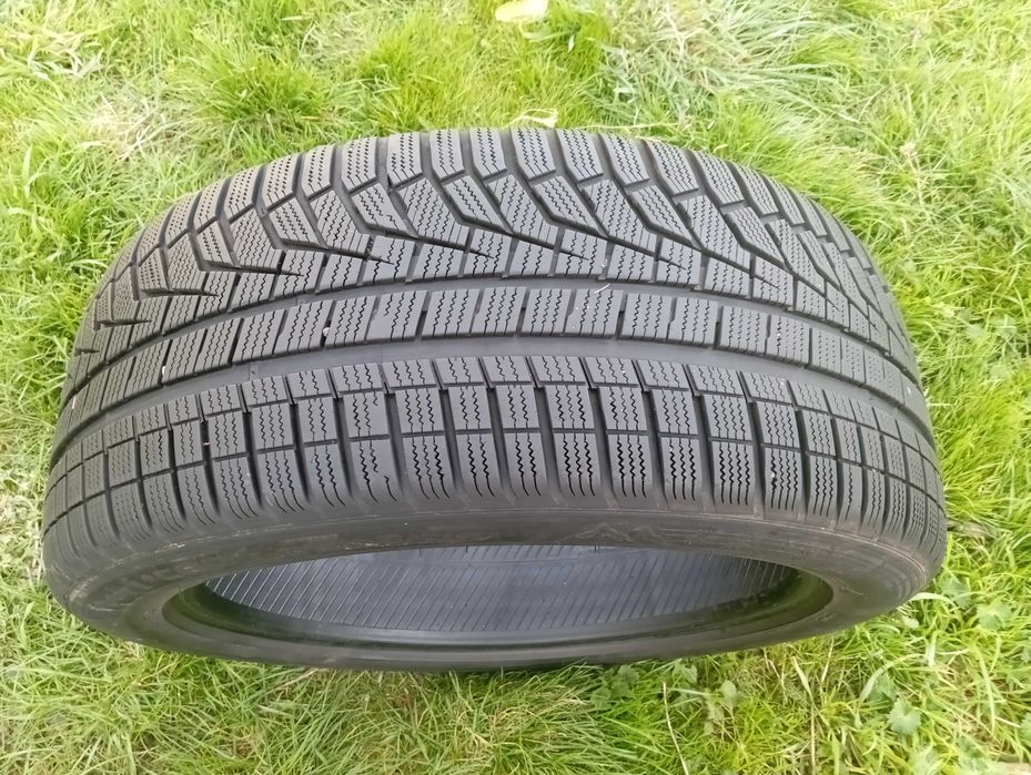 1szt zimówka Hankook winter Icept EVO-2 SUV  275/45/20 110W