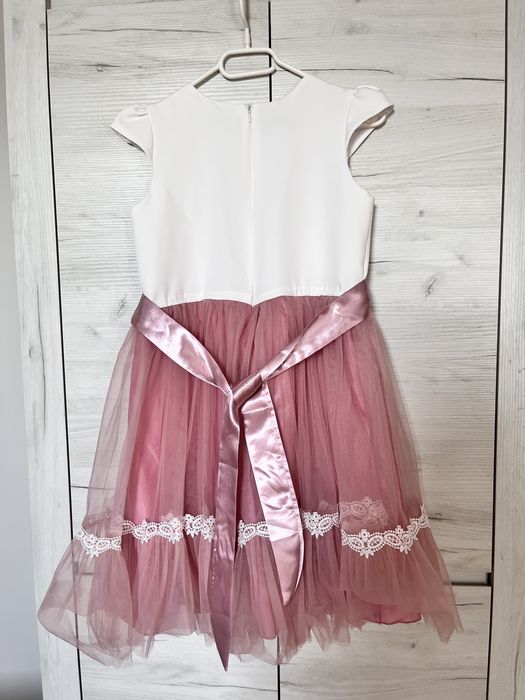 Sukienka elegancka wizytowa 158 z tiulem biała różowa