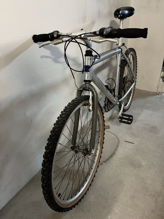 Bicicleta de montanha (ano 2000)