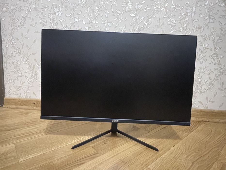 Монітор 23.8" QUBE Overlord IPS FullHD 144Hz