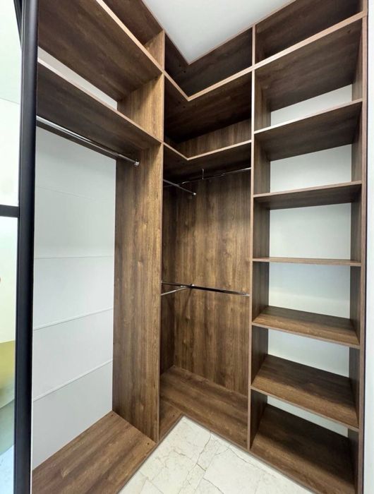 Розкішний будинок в сучасному стилі