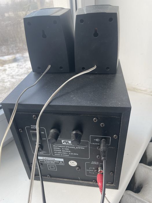 Продам саббуфер з колонками