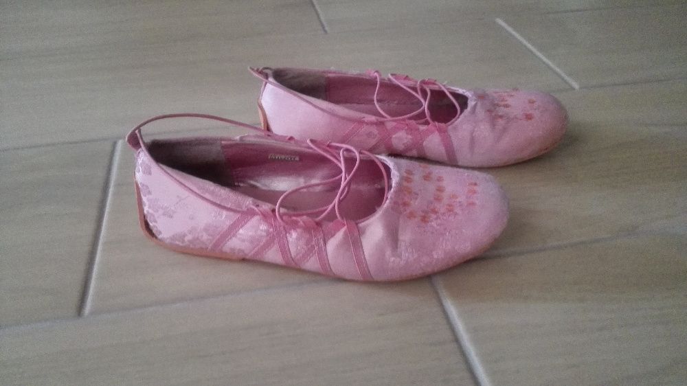 Buty dziewczęce