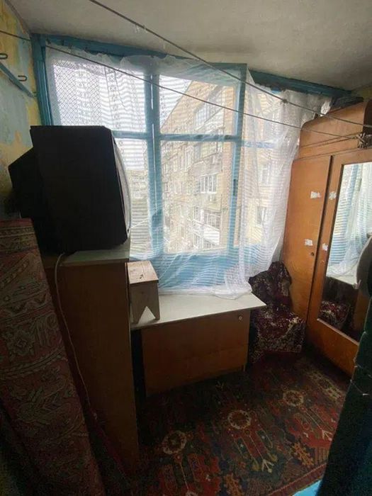 Продам 2-комн квартиру в районе Янтарная ул.