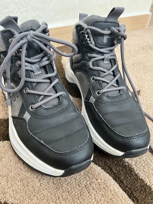 Кросівки єврозима 39 р