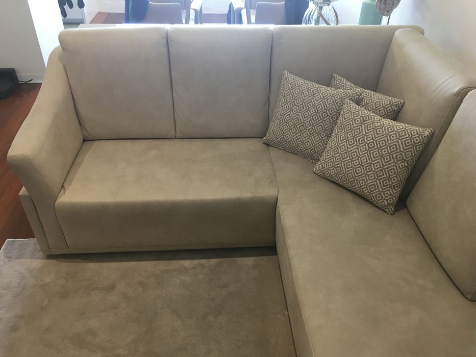 Sofá de Canto com 2m de largura como novo