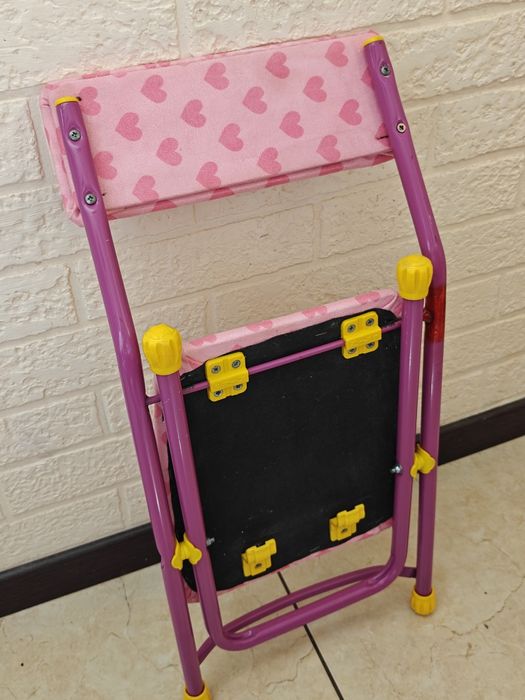 Набір дитячіх меблів