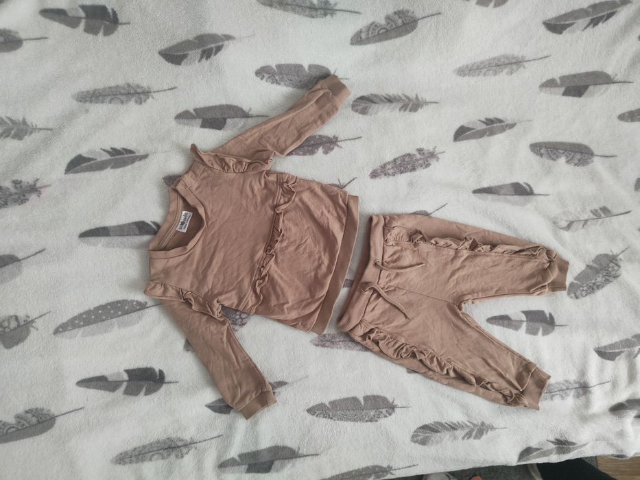 Komplet niemowlęcy bluza i spodnie dres