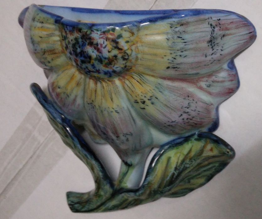 Floreira de mesa e de parede em cerâmica de Alcobaça