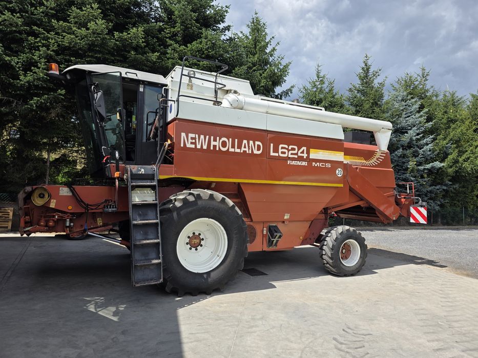 Kombajn zbożowyNew Holland LAVERDA 624 jak fendt massey lexion