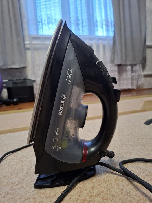 Праска Bosch Sensixx B4 2400W, парова
Праска Bosch S