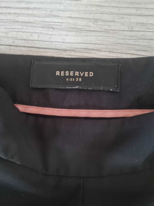 Czarne spodnie Reserved