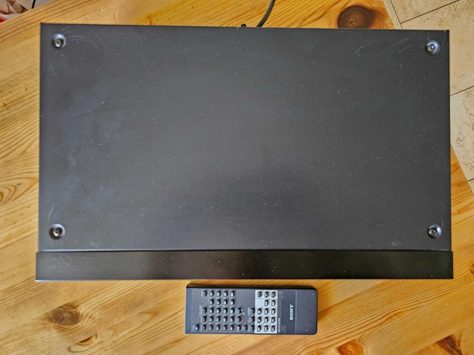 CD плейер Sony CDP-711