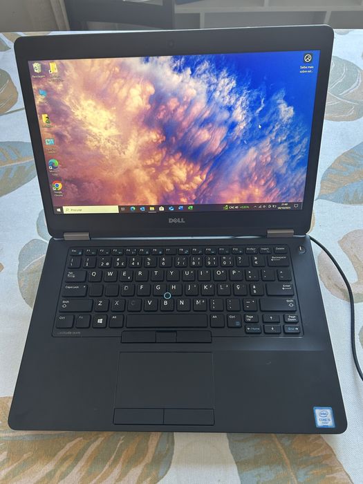 Portátil Dell Latitude E5470 i5 8GB – Excelente estado