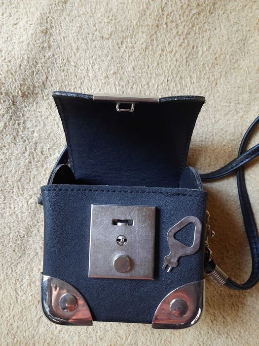 mini kuferek, torebeczka "kostka"