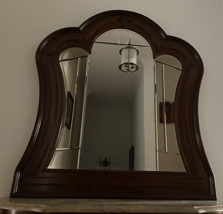 Móvel de entrada em madeira