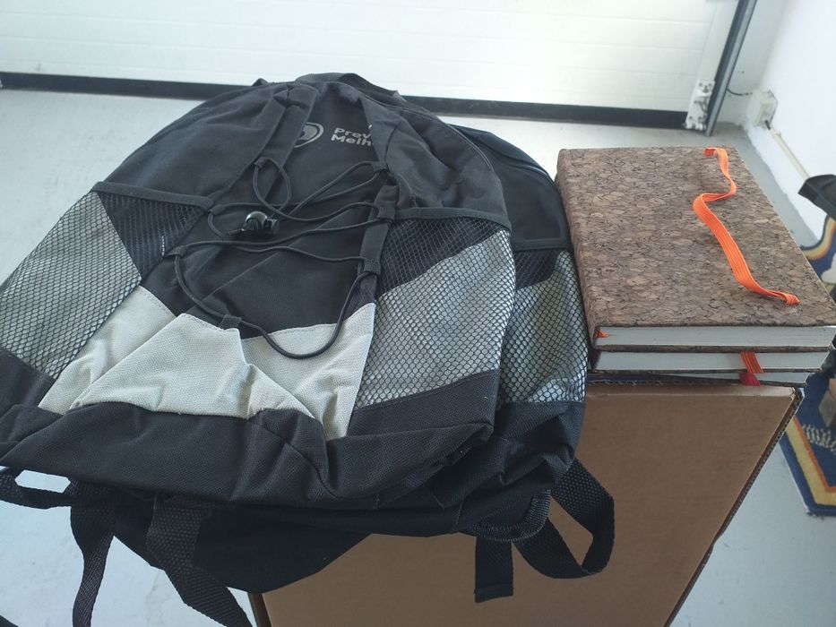 2 mochilas novas multiusos escola /praia 3 agendas não pautados para