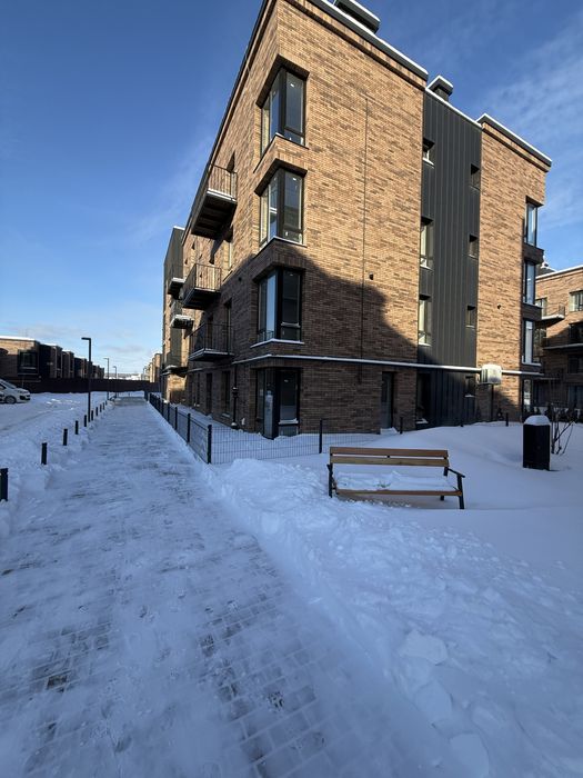 Власник 2км.кв в зданому будинку