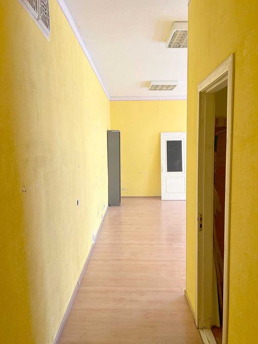 Оренда офісу від власника. 66м.кв. Дарницька площа