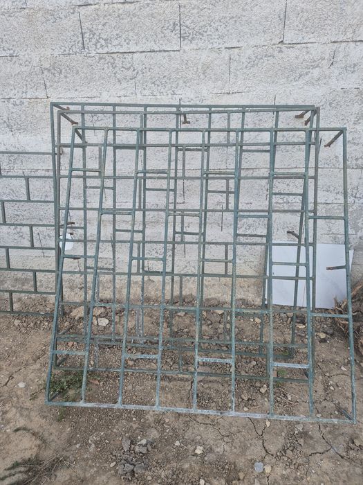 Grades de ferro para janelas.