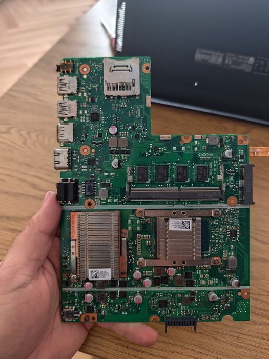 Części Asus r541uv