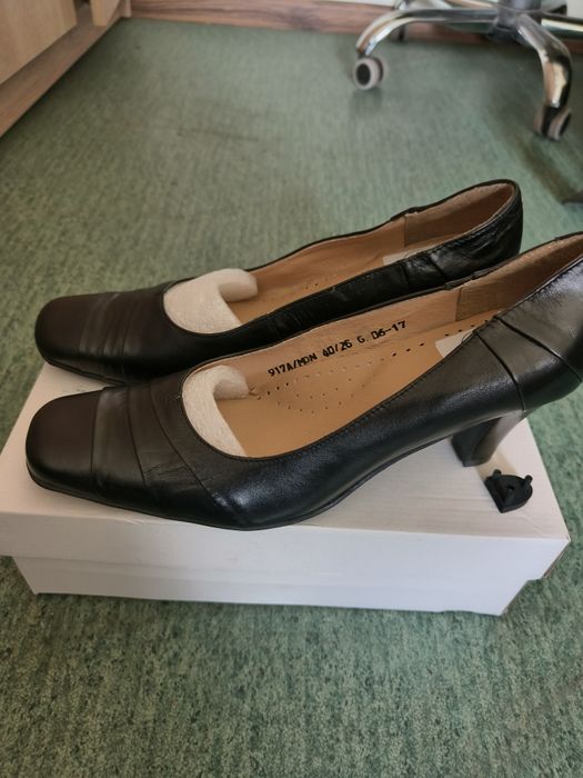 Buty galowe damskie 40