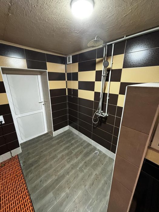 Охайна баня для відпочинку
Затишна та охайна баня на дровах,