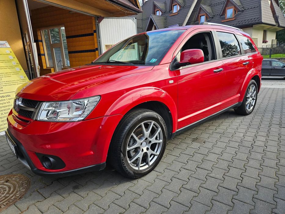 Fiat Freemont Siedmio  osobowy z napędem na cztery koła polecam