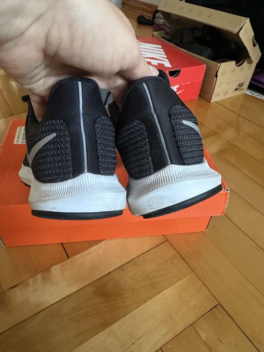 Buty Nike Quest 37,5 cm