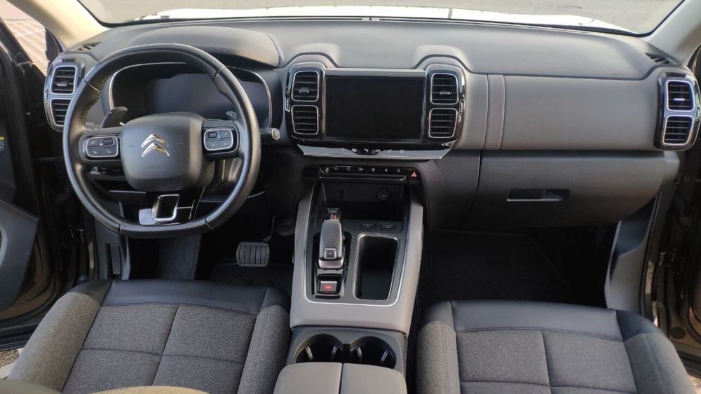 Citroën C5 Aircross Automático • SUV Premium • Conforto e Elegância